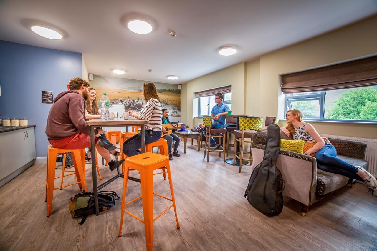 Wild Atlantic Hostel Leenaun Eksteriør billede