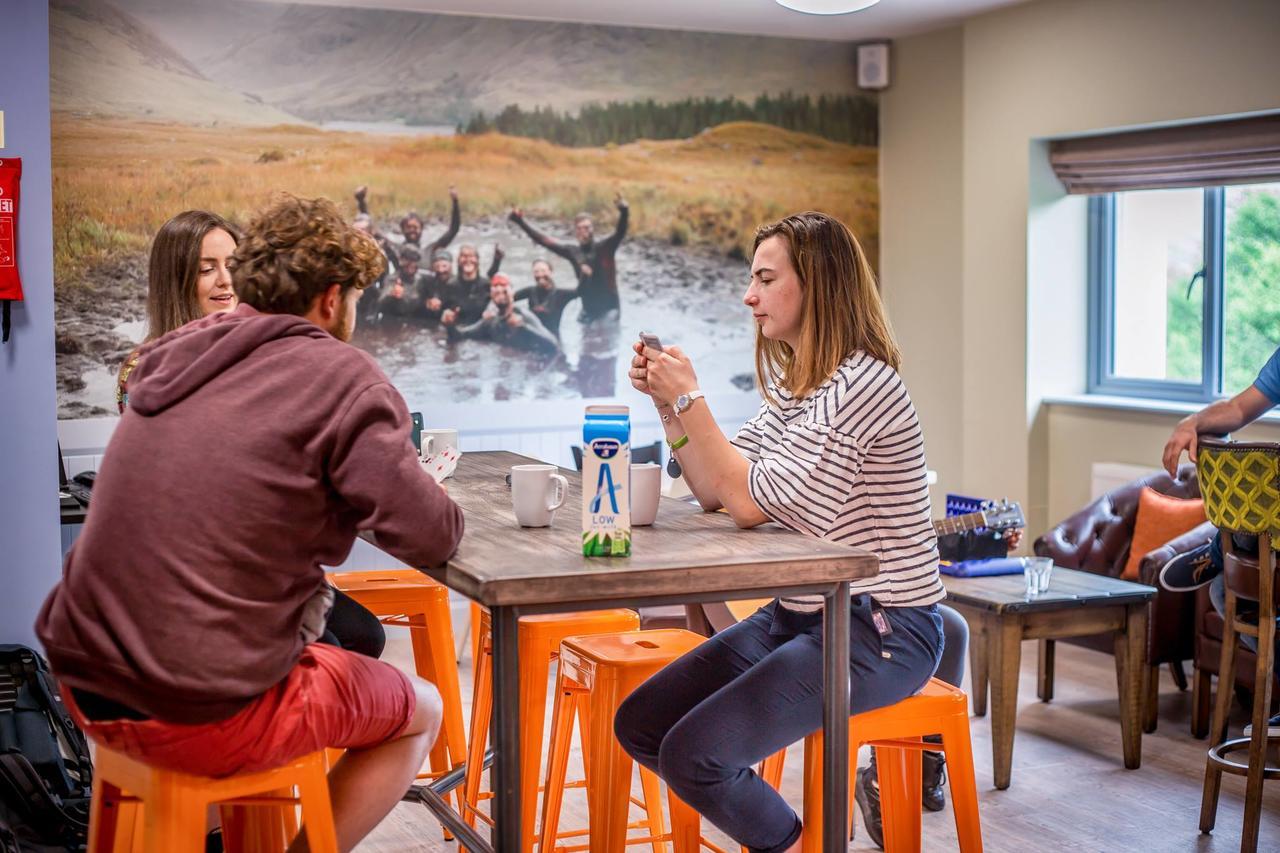 Wild Atlantic Hostel Leenaun Eksteriør billede