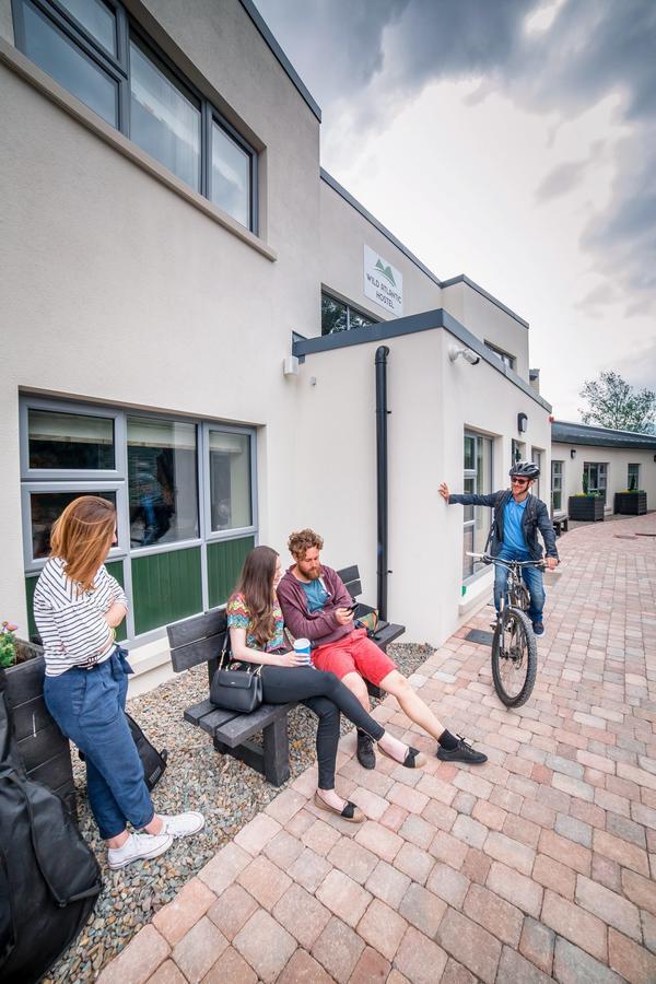 Wild Atlantic Hostel Leenaun Eksteriør billede