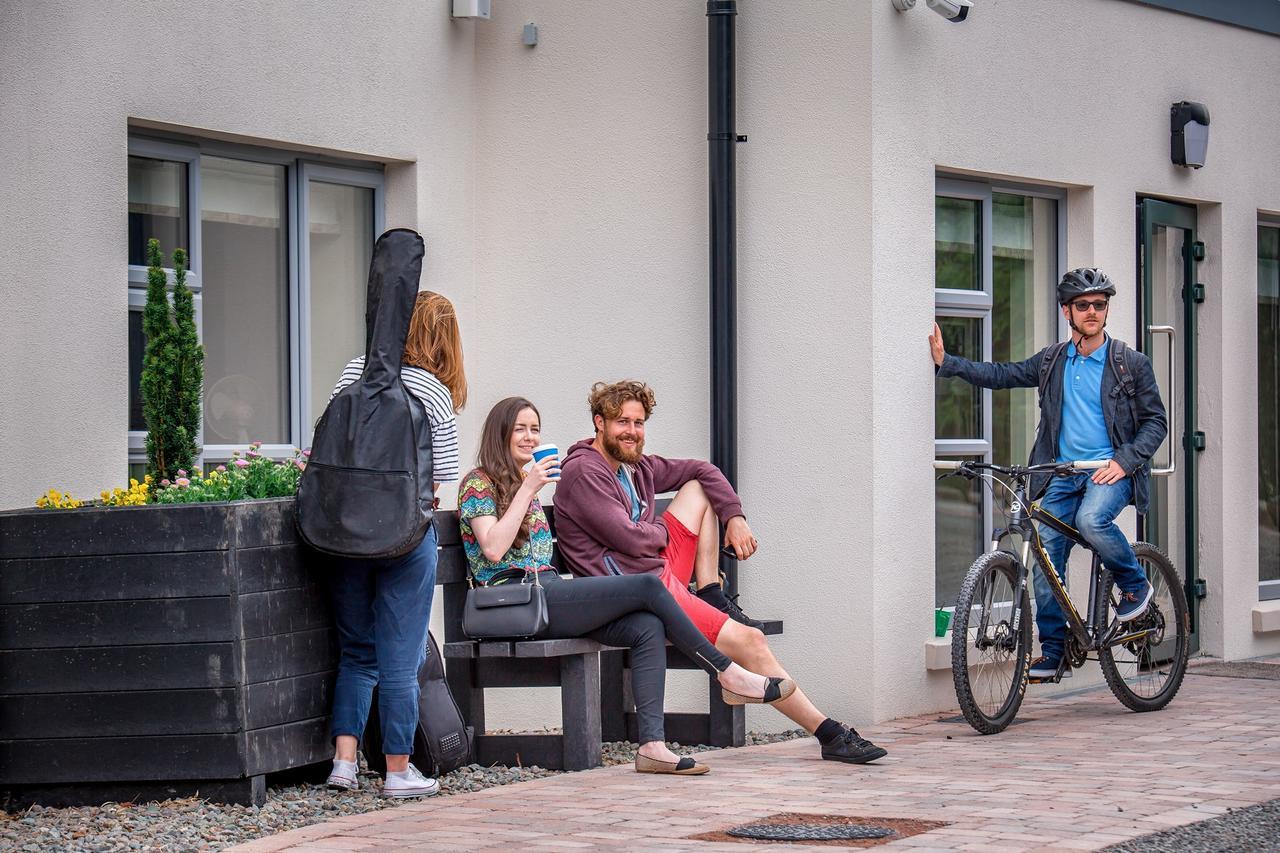 Wild Atlantic Hostel Leenaun Eksteriør billede
